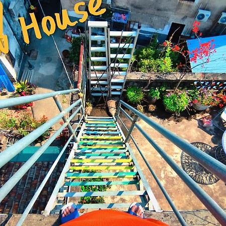 Yellow House Hostel Huizhou West Lake Exterior photo
