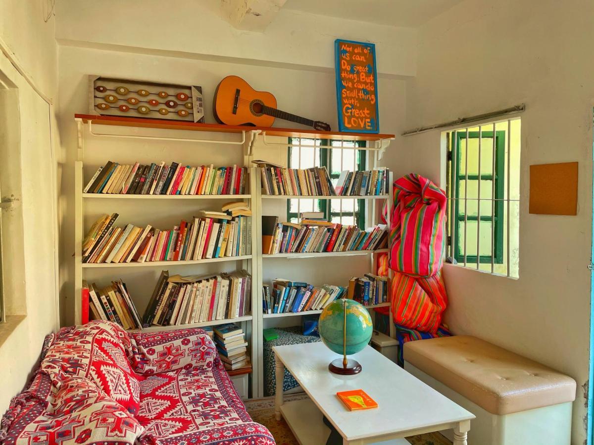 Yellow House Hostel Huizhou West Lake Exterior photo