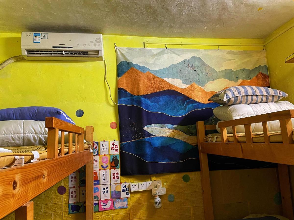 Yellow House Hostel Huizhou West Lake Exterior photo