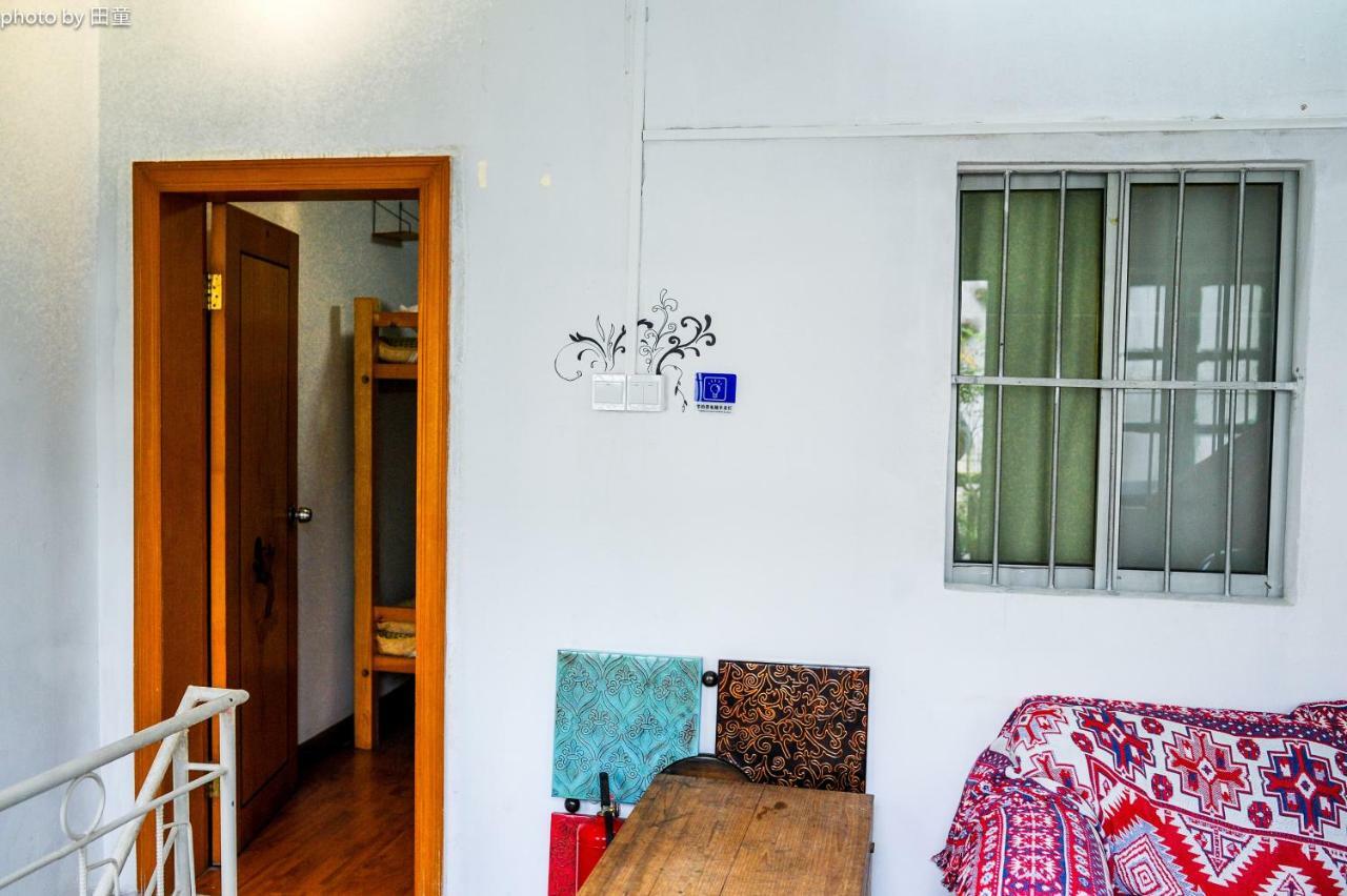 Yellow House Hostel Huizhou West Lake Exterior photo
